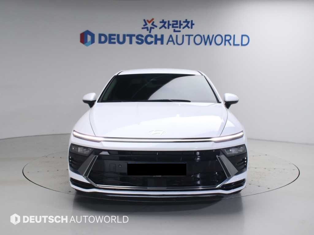 Hyundai Sonata — photo 03