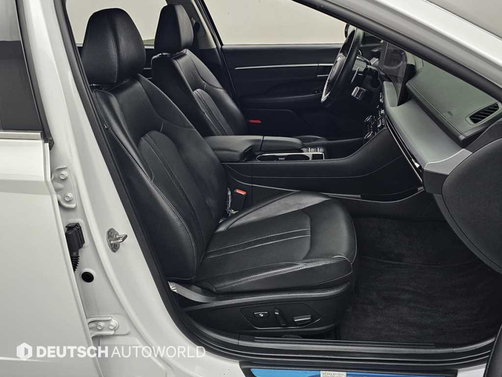 Hyundai Sonata — photo 10