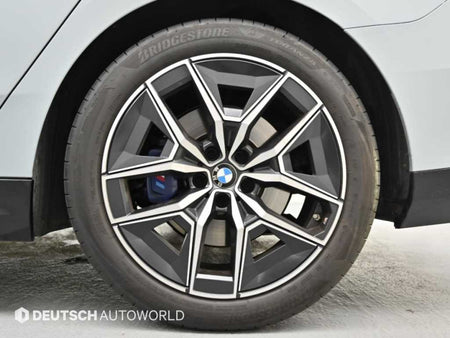 BMW 5-Series — photo 05