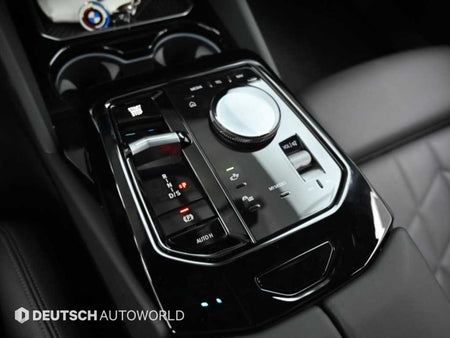BMW 5-Series — photo 09