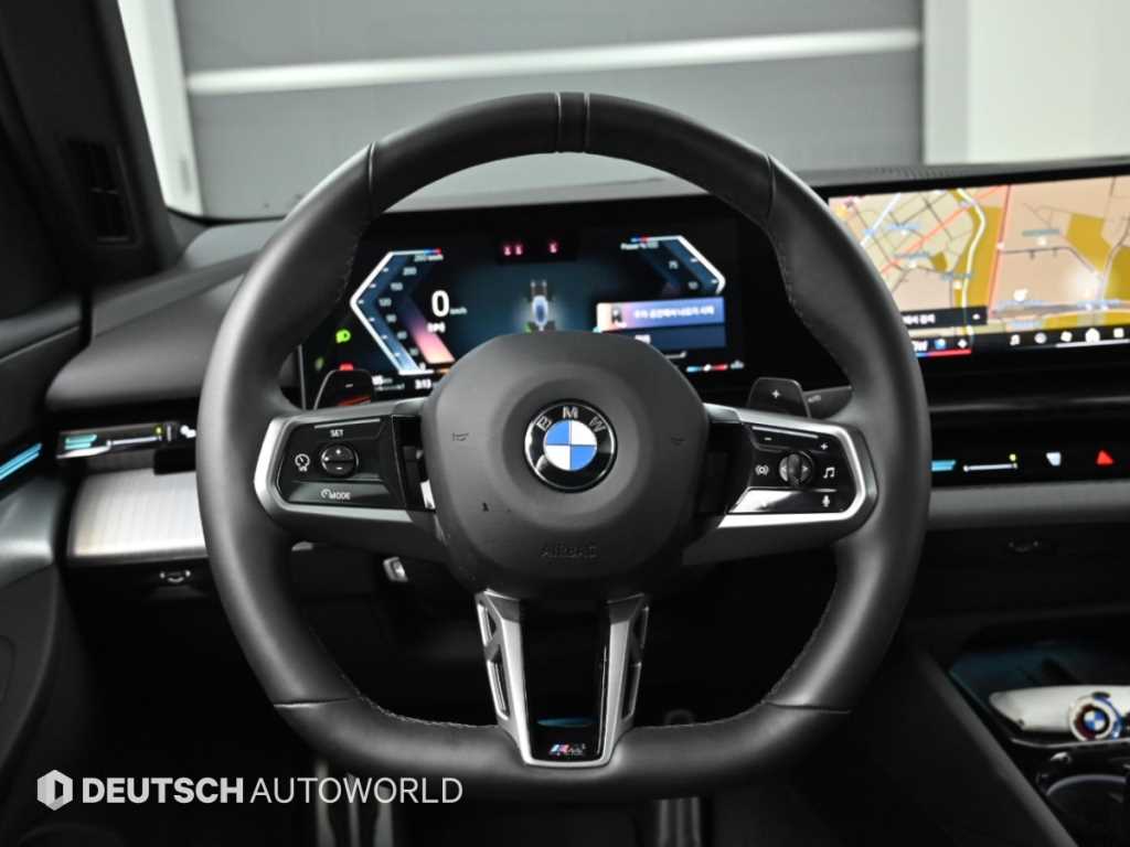 BMW 5-Series — photo 13