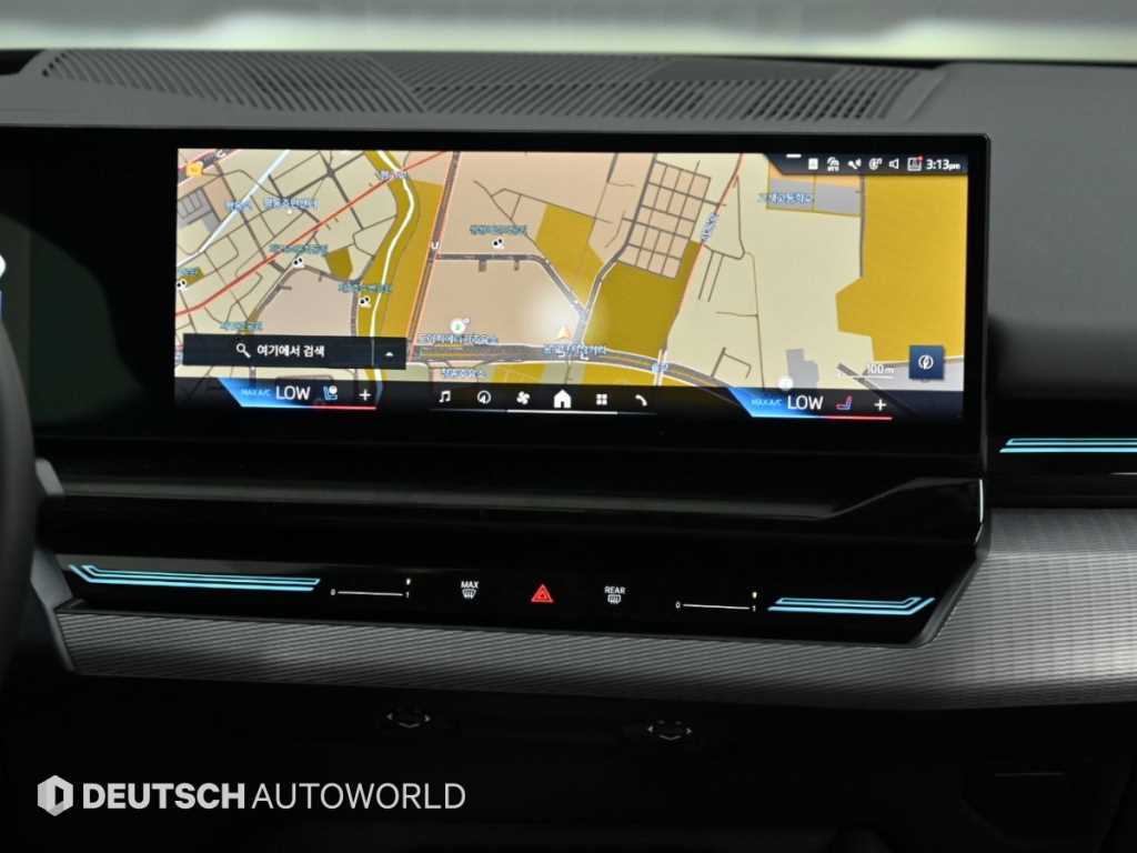 BMW 5-Series — photo 14