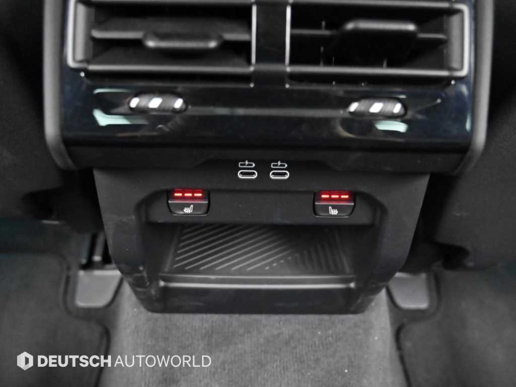 BMW 5-Series — photo 16