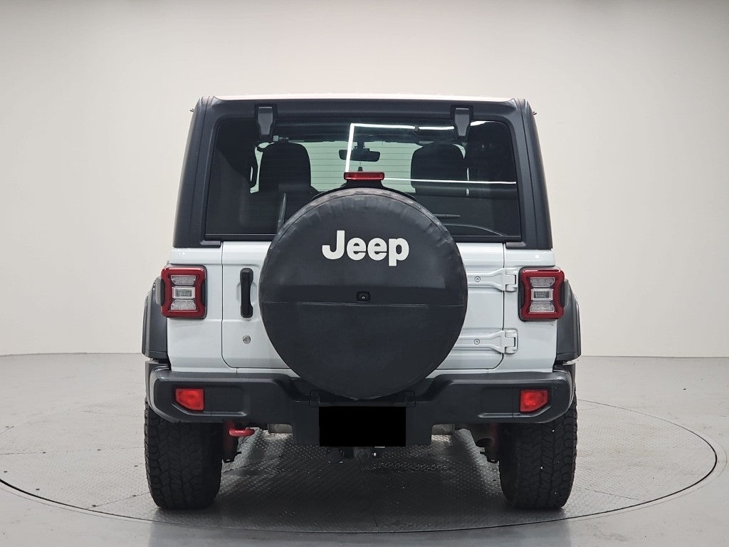 Jeep Wrangler — photo 03