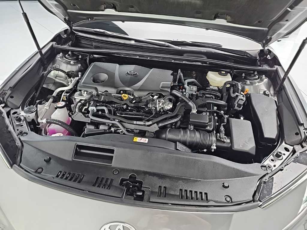 Toyota Camry — photo 05