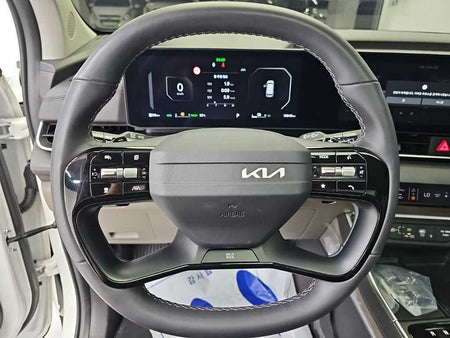 Kia Carnival — photo 09