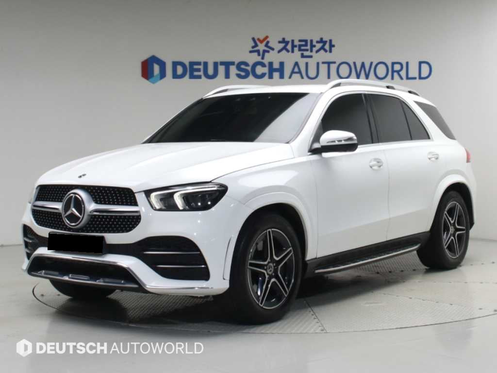 Mercedes-Benz GLE-Class — photo 01