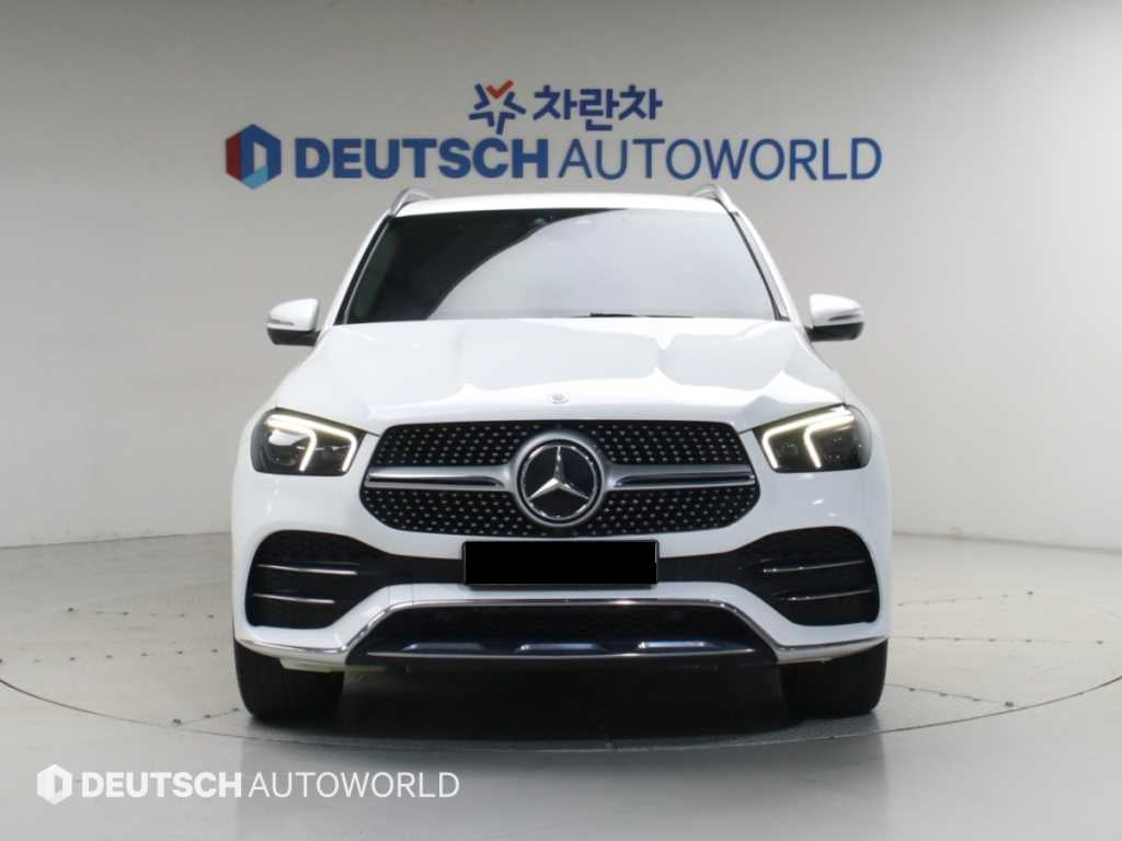 Mercedes-Benz GLE-Class — photo 03