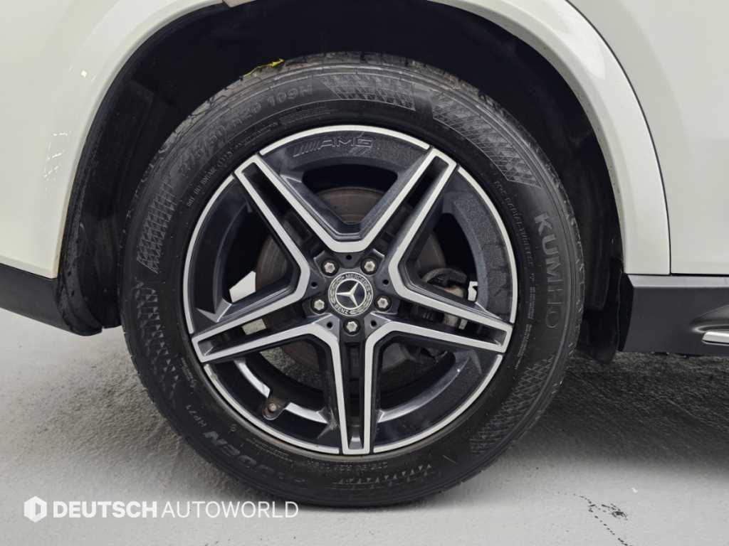 Mercedes-Benz GLE-Class — photo 05
