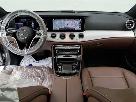 Mercedes-Benz E-Class — photo 06
