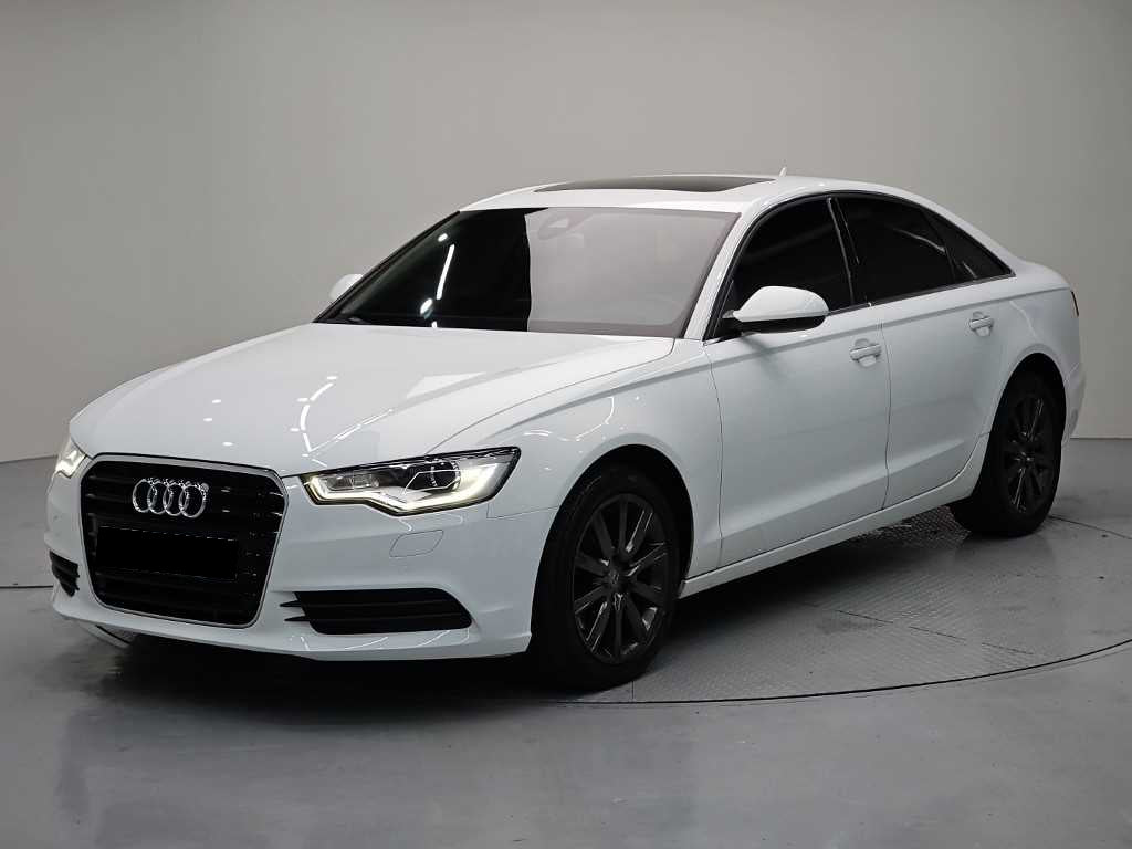 Audi A6 — photo 01