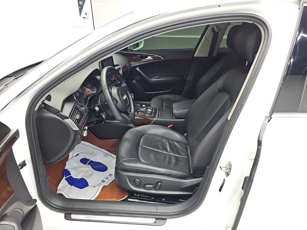 Audi A6 — photo 11