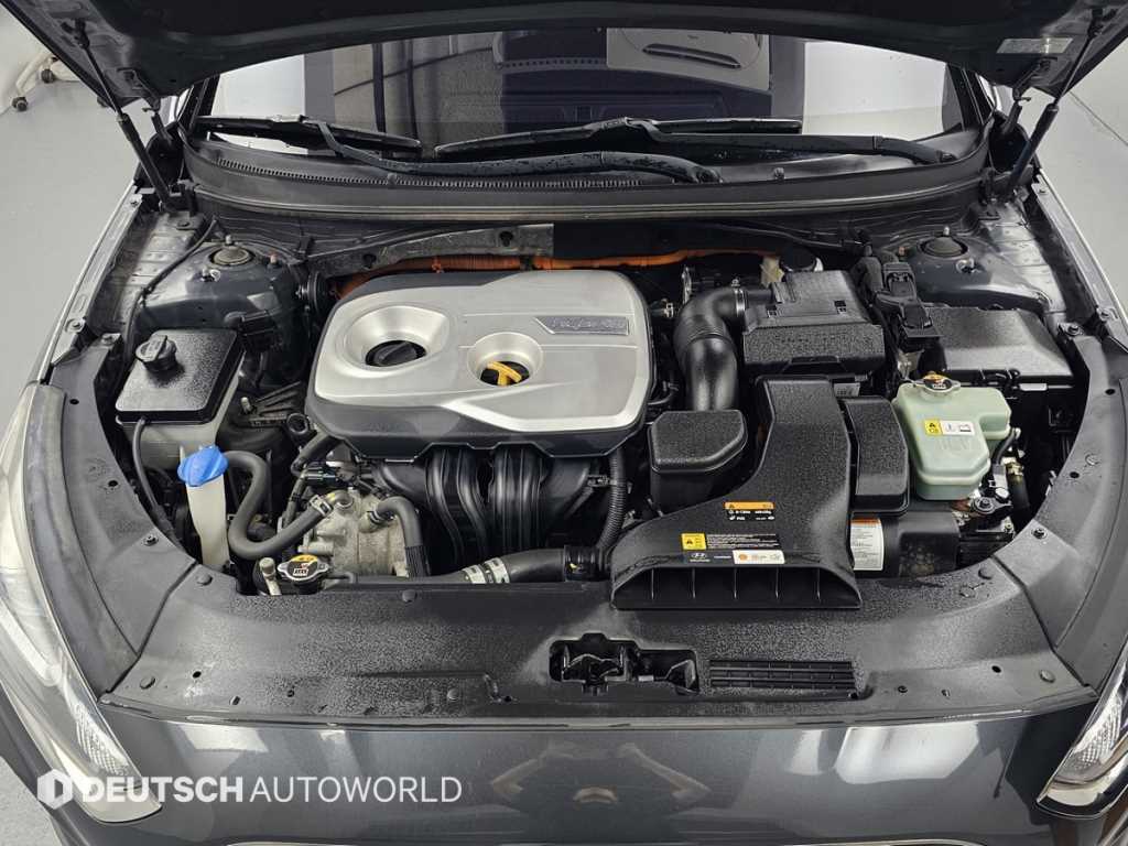 Hyundai Sonata — photo 06