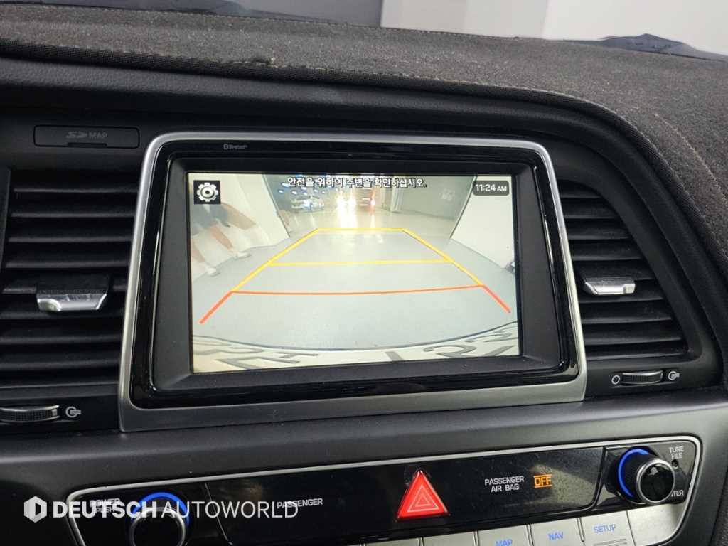 Hyundai Sonata — photo 15