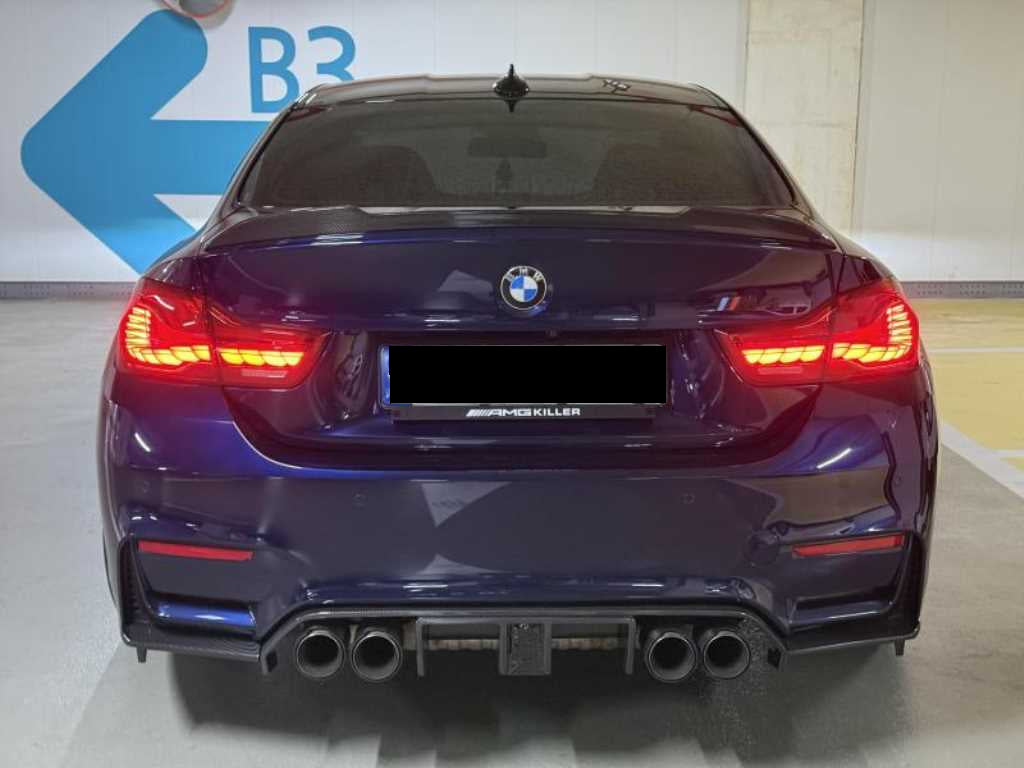 BMW M4 — photo 06