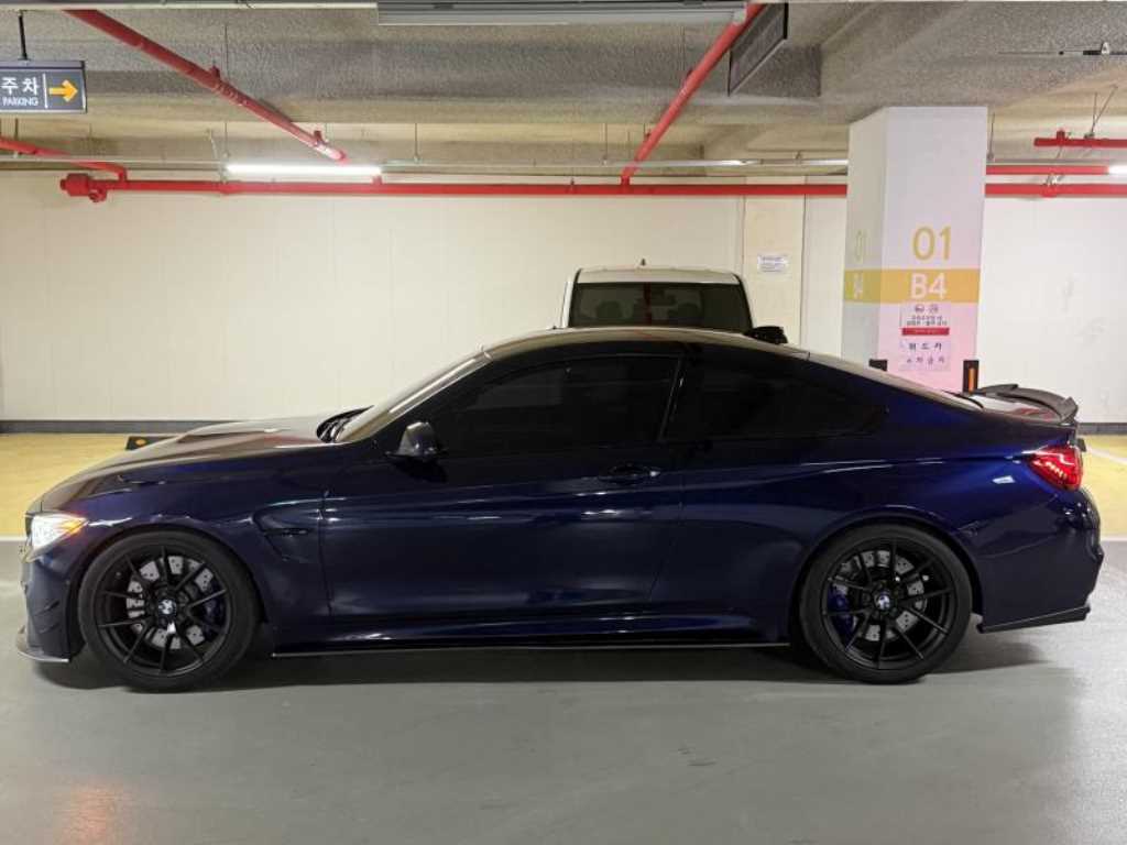 BMW M4 — photo 07