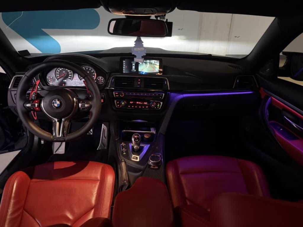 BMW M4 — photo 09