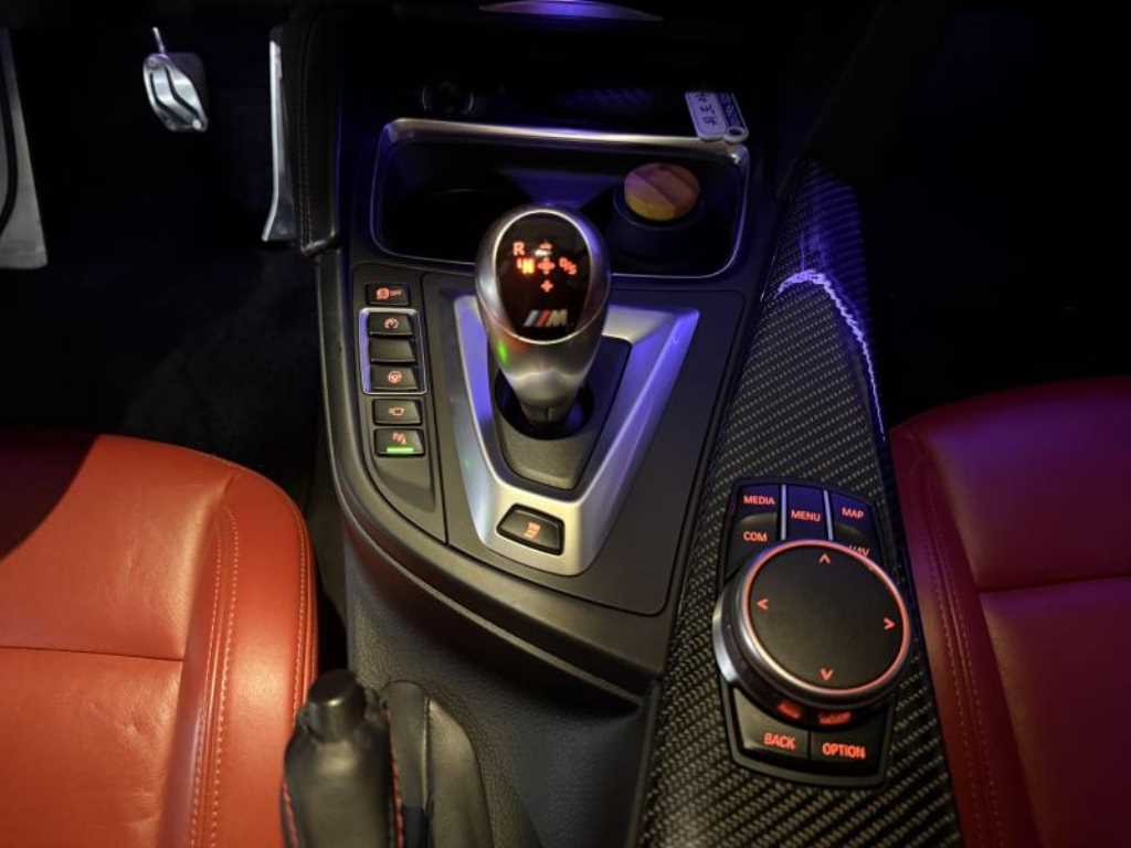 BMW M4 — photo 16
