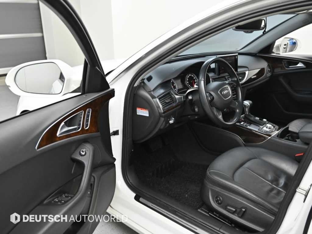 Audi A6 — photo 11