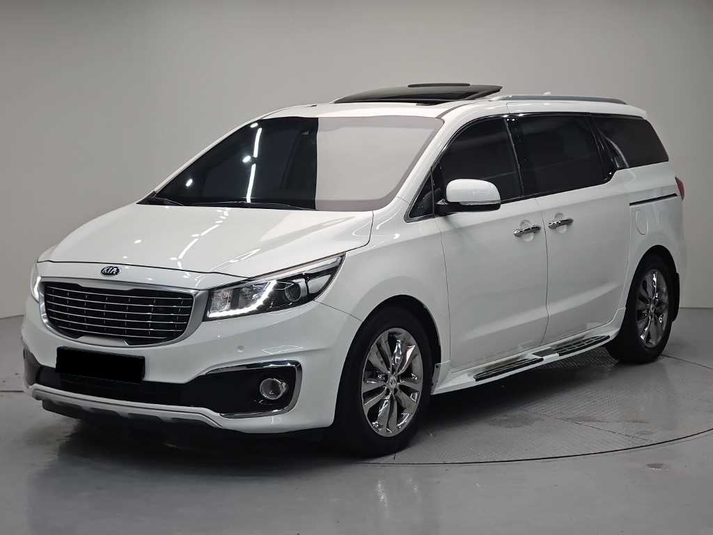 Kia Carnival — photo 01