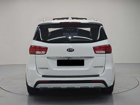 Kia Carnival — photo 03