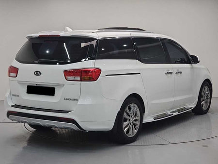 Kia Carnival — photo 04