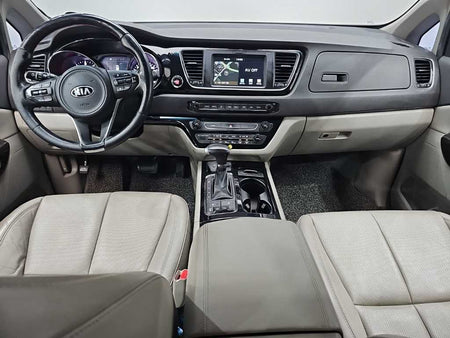 Kia Carnival — photo 07