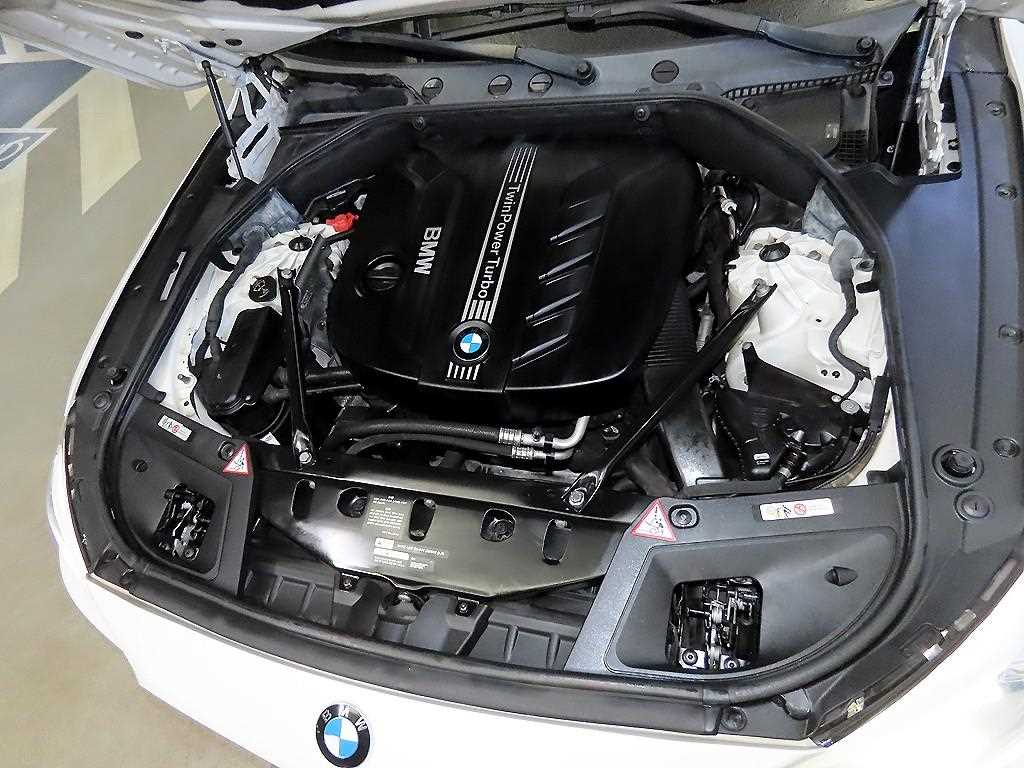 BMW Gran Turismo — photo 19