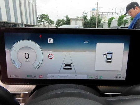 Genesis GV60 — photo 09