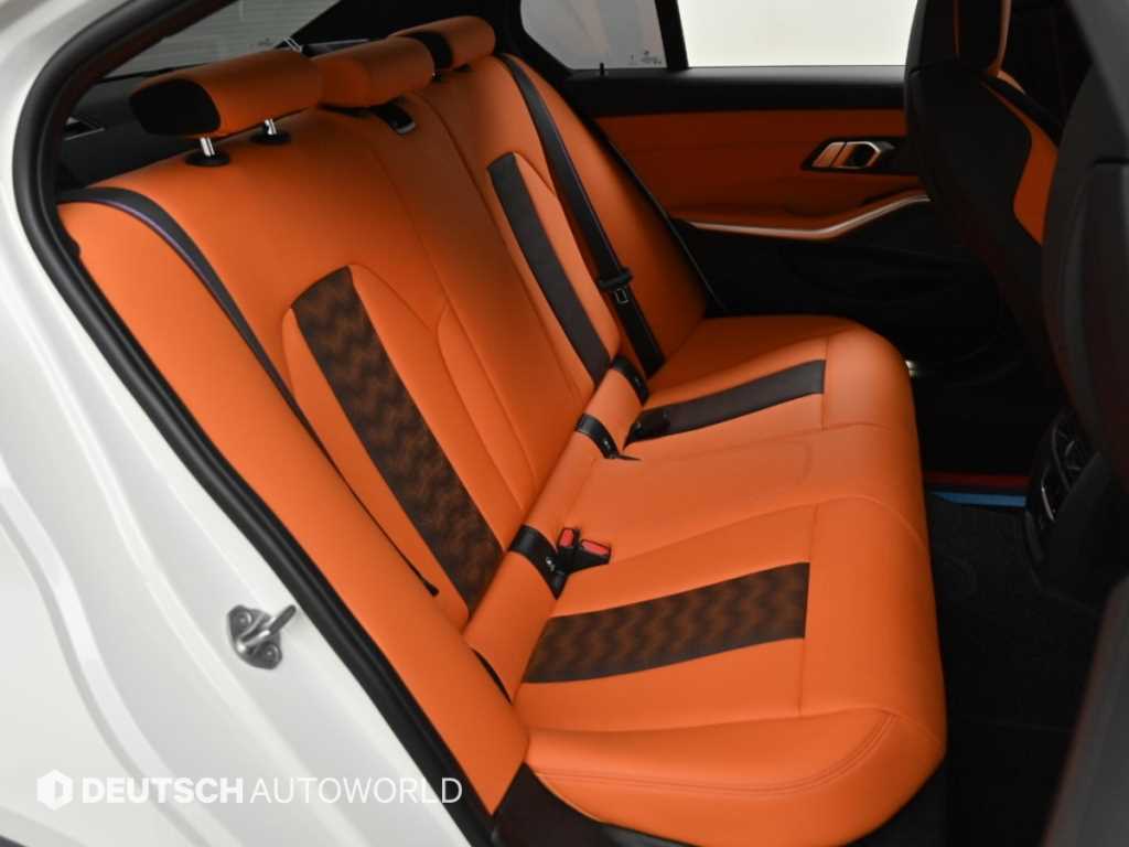 BMW M3 — photo 12