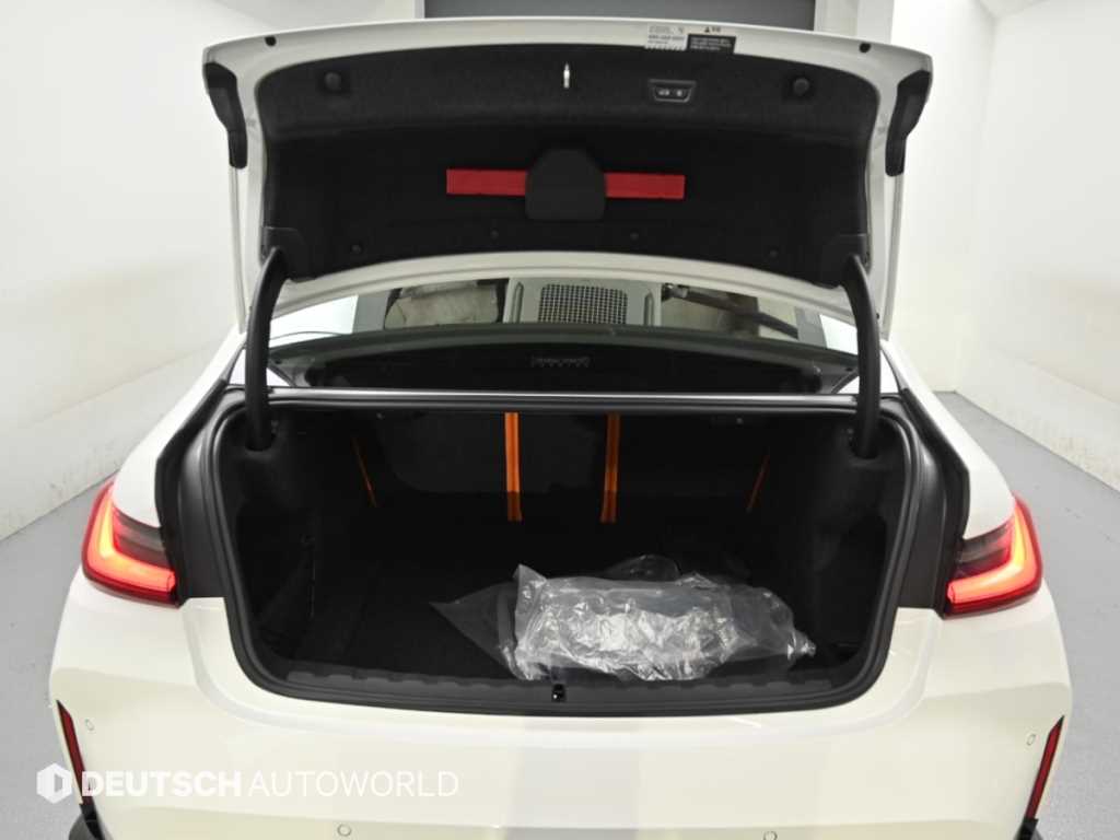 BMW M3 — photo 19