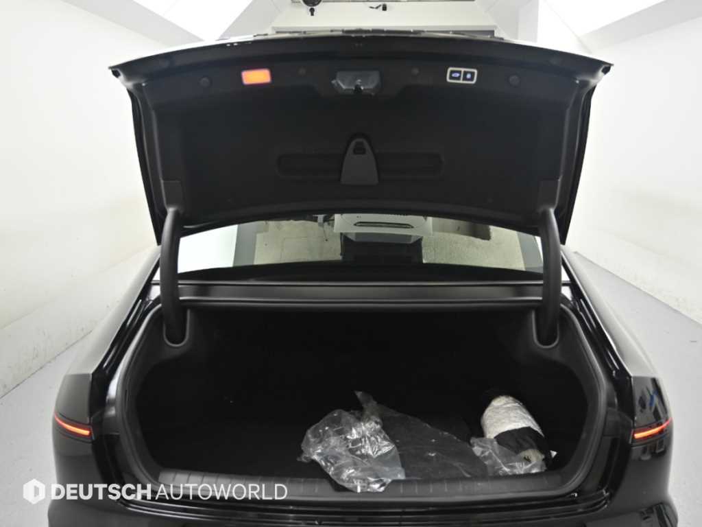 Hyundai Grandeur — photo 19