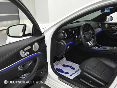 Mercedes-Benz E-Class — photo 11