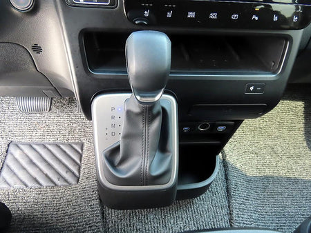 Hyundai Staria — photo 10