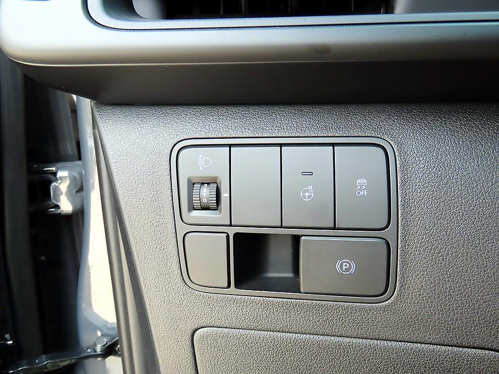 Hyundai Staria — photo 12