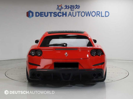Ferrari GTC4 Lusso — photo 04