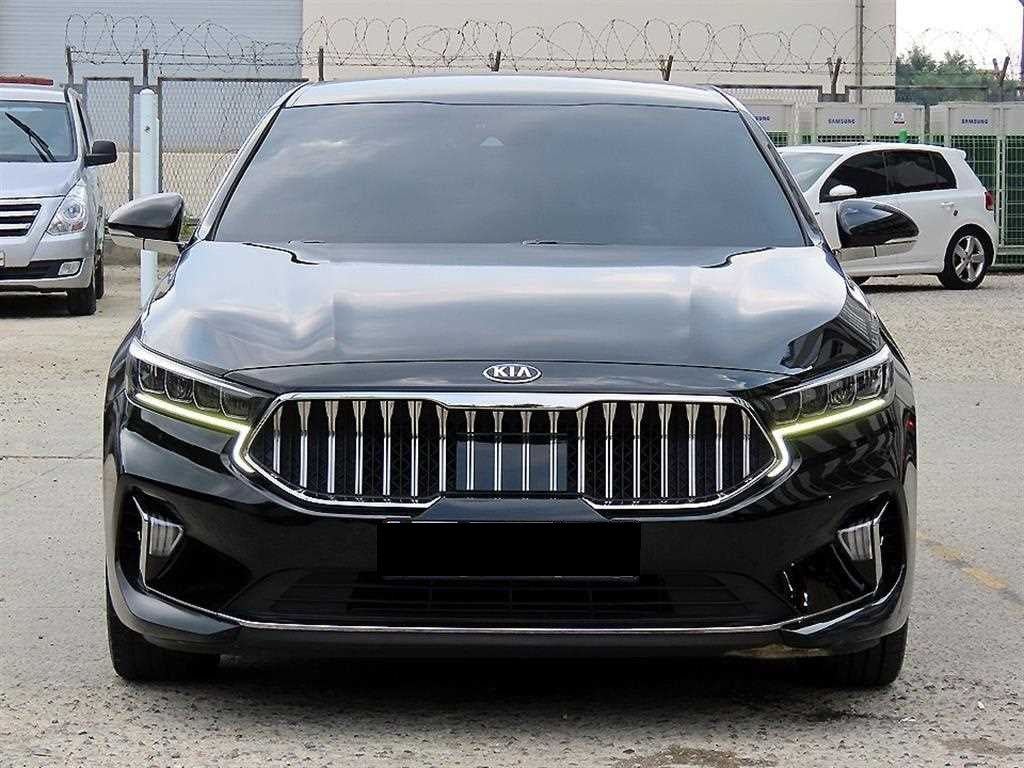 Kia K7 — photo 02