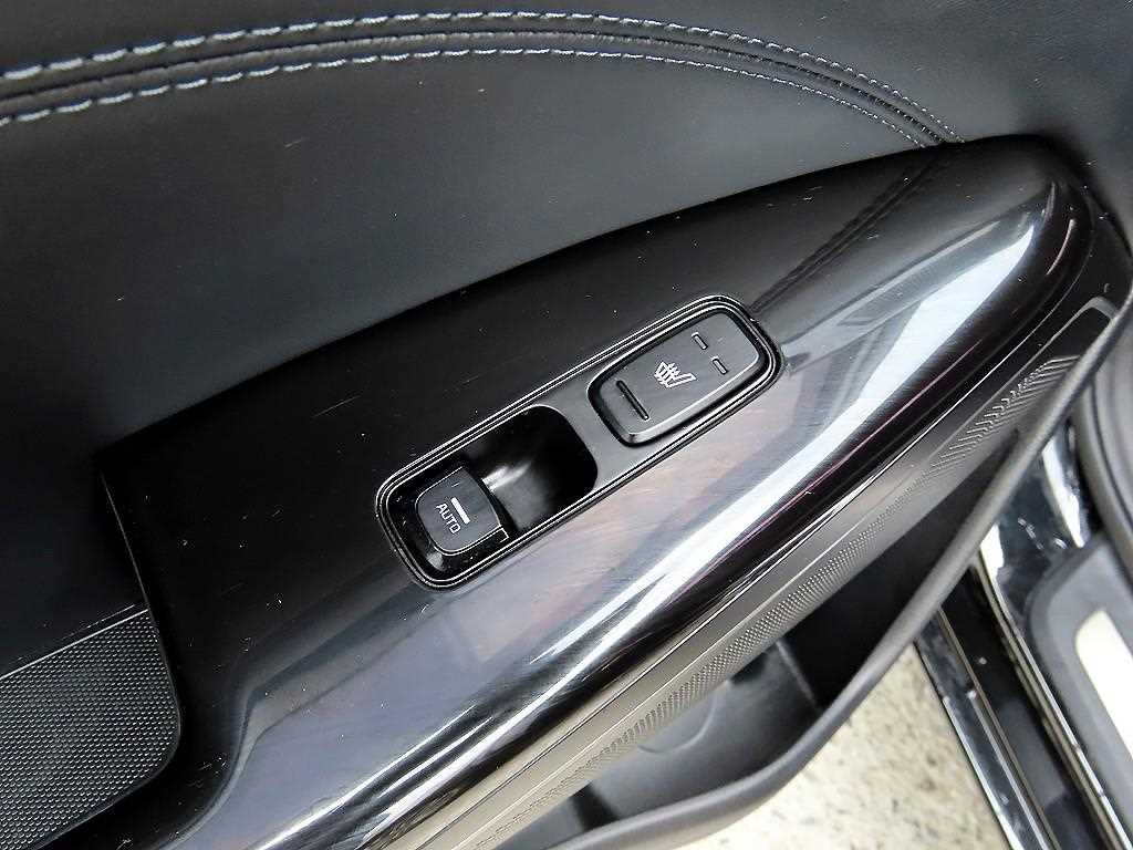 Kia K7 — photo 16