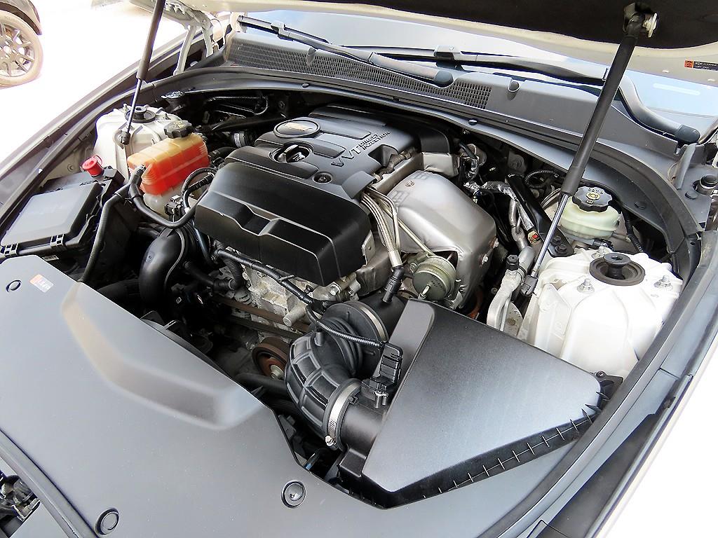 Cadillac CTS — photo 19
