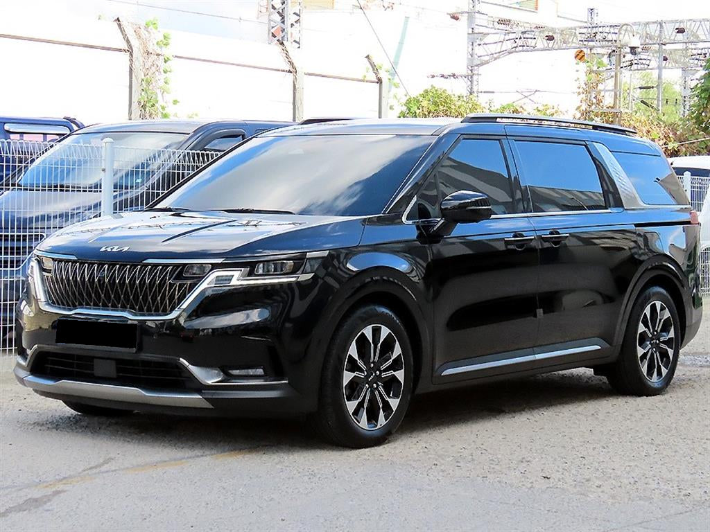 Kia Carnival — photo 02