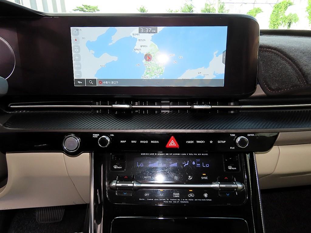 Kia Carnival — photo 13