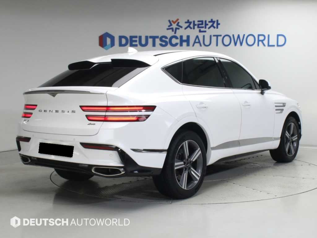 Genesis GV80 — photo 02