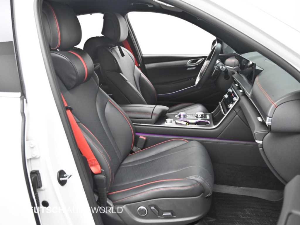 Genesis GV80 — photo 10