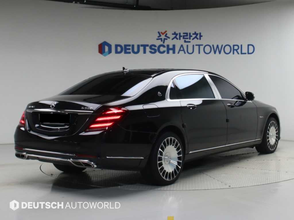 Mercedes-Benz S-Class — photo 02