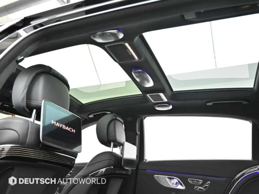 Mercedes-Benz S-Class — photo 18