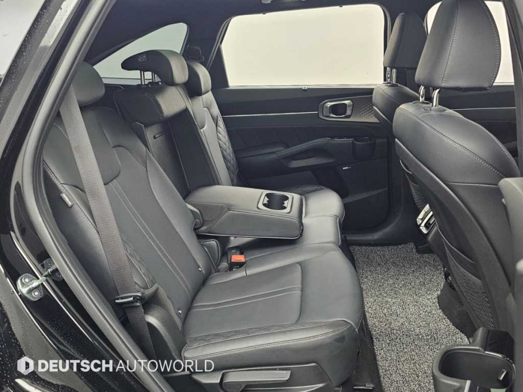 Kia Sorento — photo 12