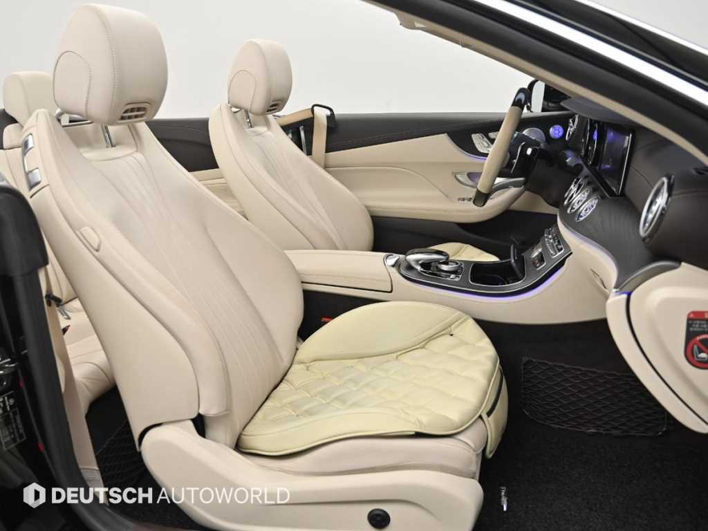 Mercedes-Benz E-Class — photo 11