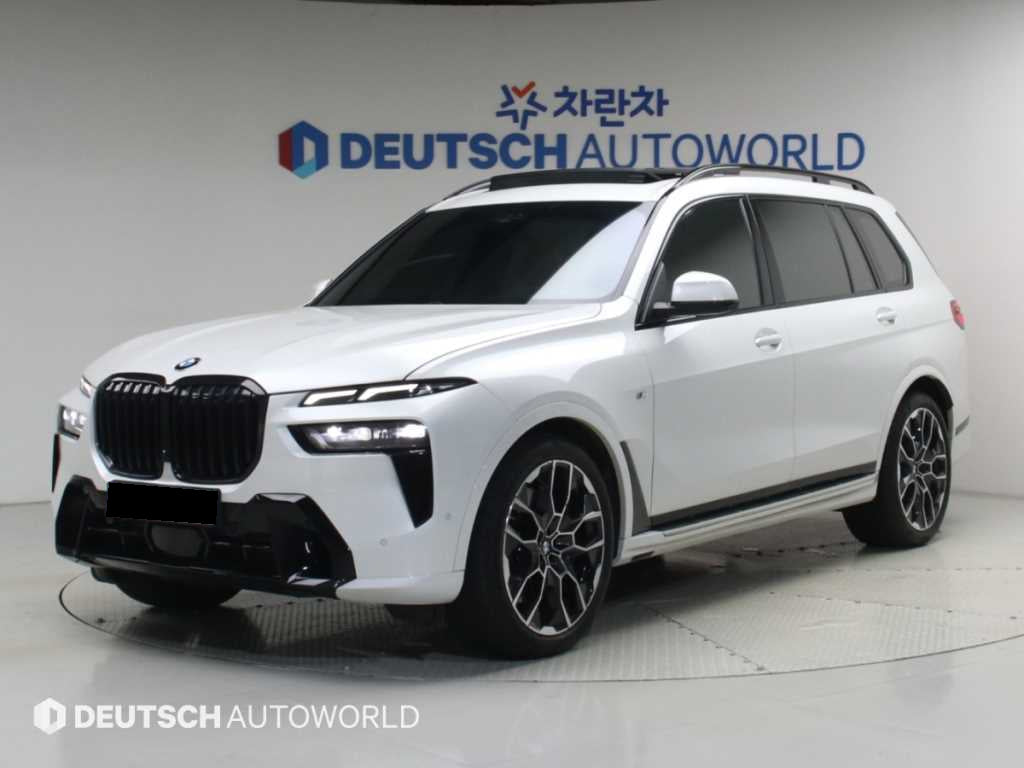 BMW X7 — photo 01