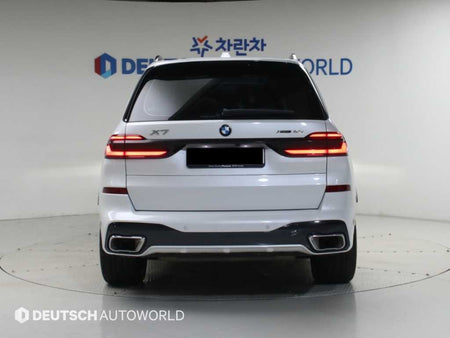 BMW X7 — photo 04