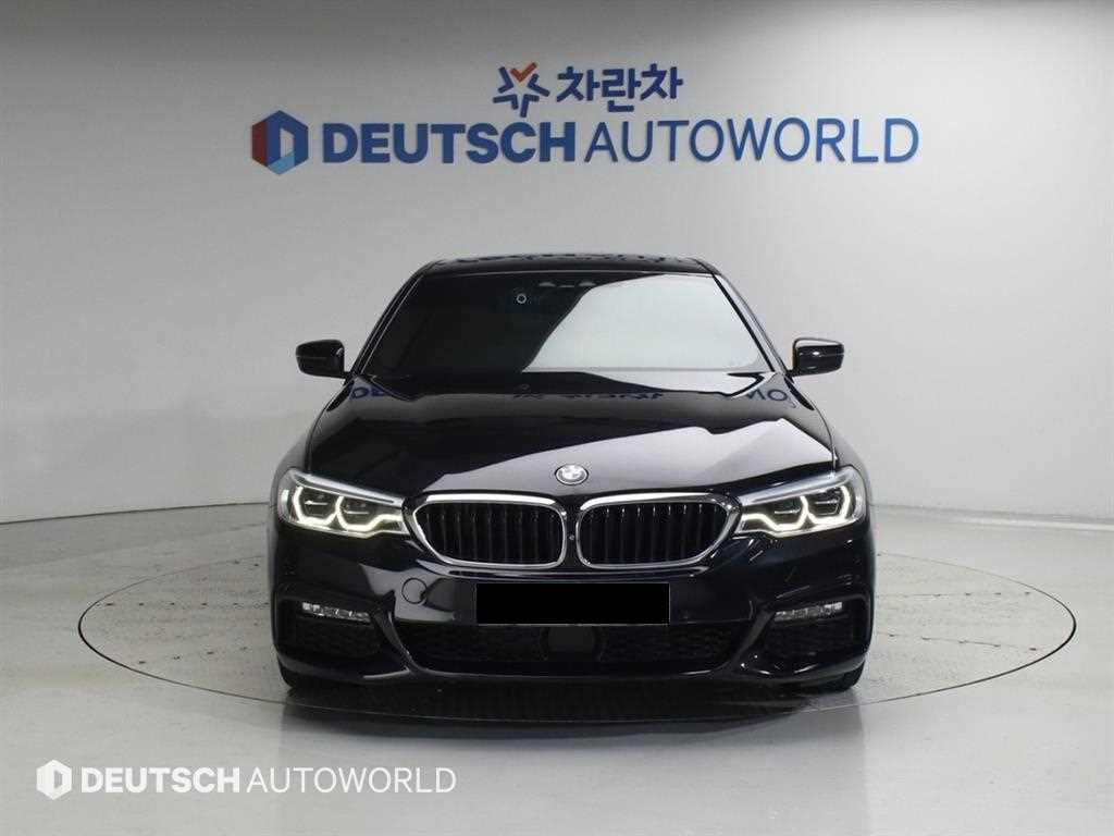 BMW 5-Series — photo 03